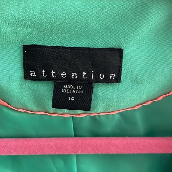 Beautiful Mint Blazer - Picture 2 of 4